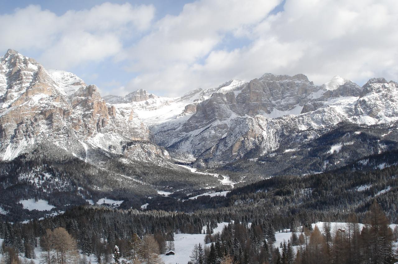 Residence Vajolet San Cassiano Екстер'єр фото
