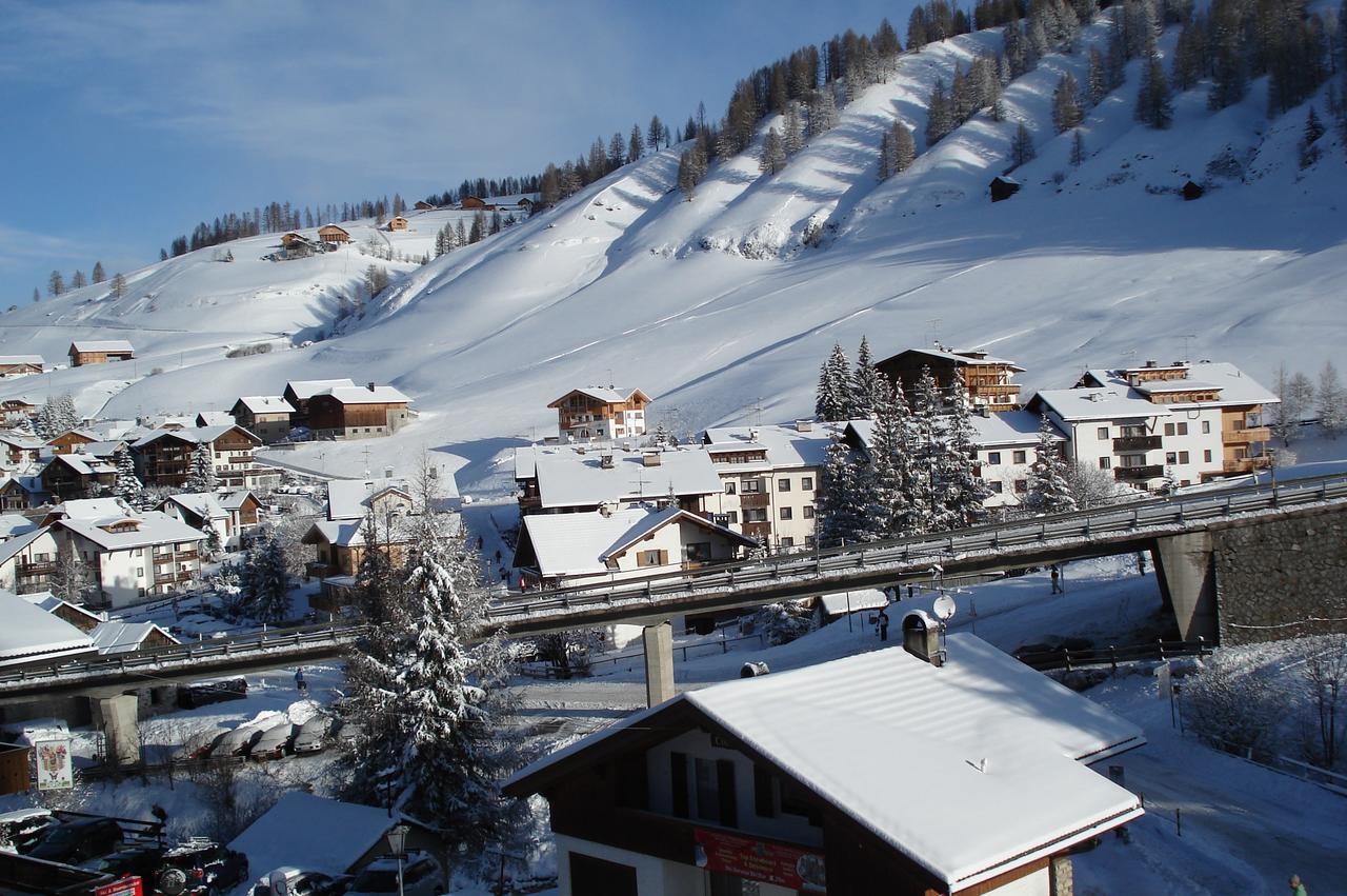 Residence Vajolet San Cassiano Екстер'єр фото